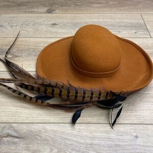 Vintage Jack McConnell Boutique Feather Hat‎